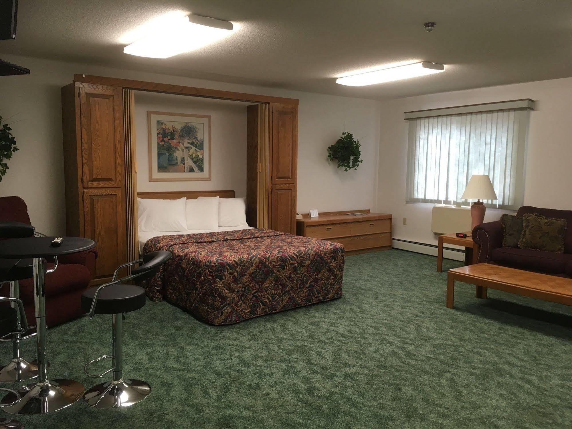 Value Host Motor Inn Marquette Exteriér fotografie