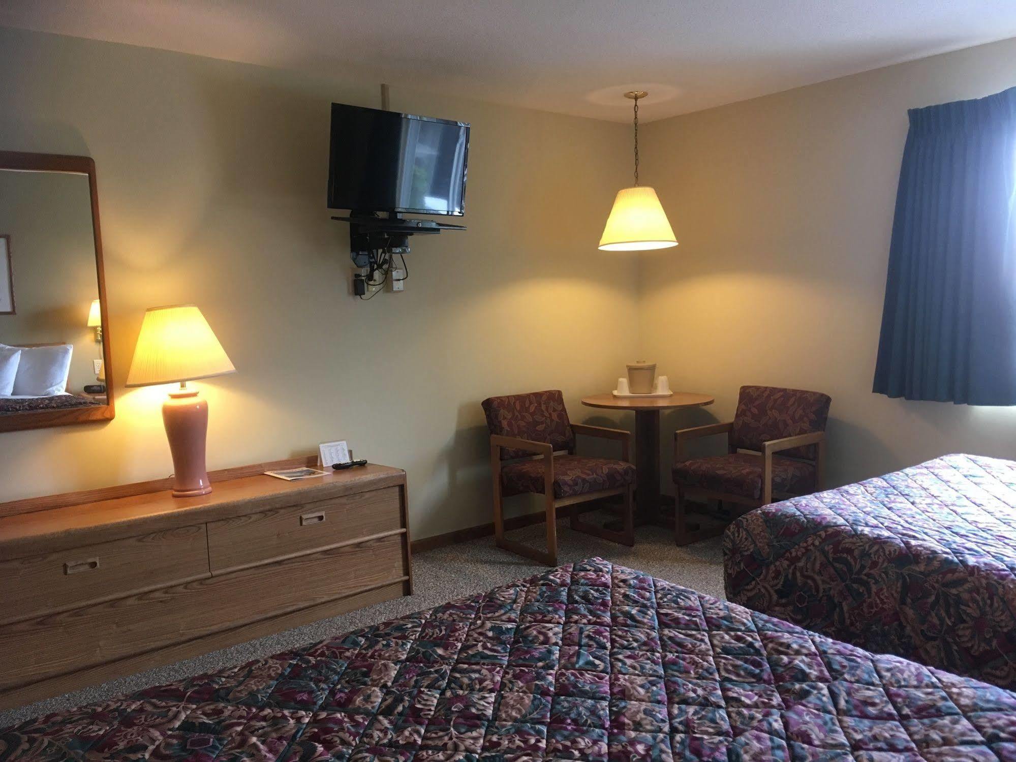 Value Host Motor Inn Marquette Exteriér fotografie